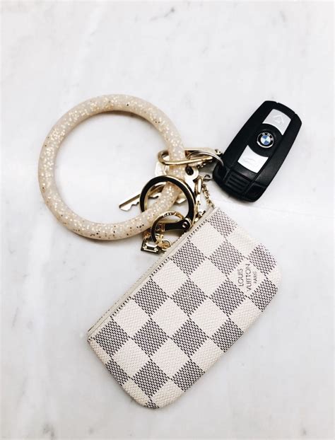 louis vuitton card holder keychain dupe|louis vuitton lv card holder.